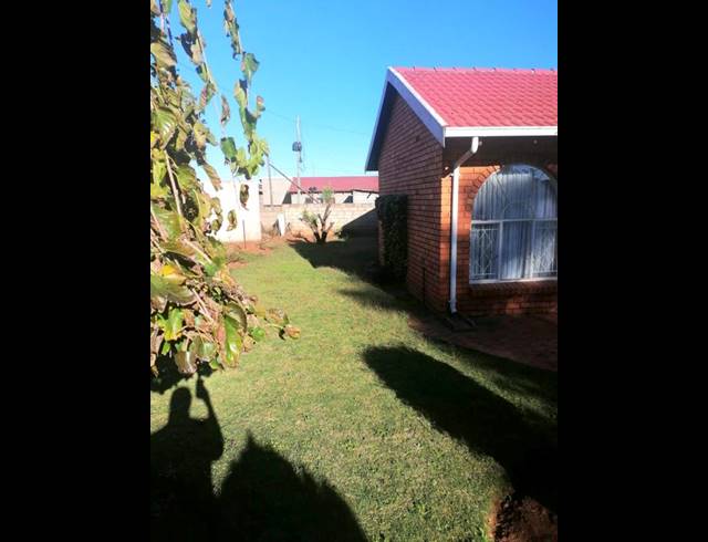 3 BEDROOM HOUSE FOR SALE IN TOKOZA